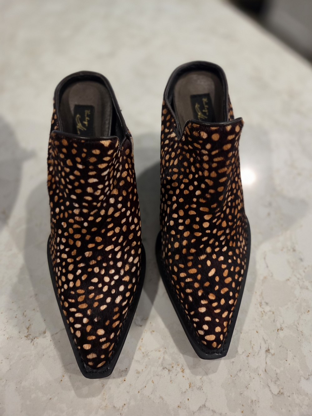 Vintage Havana Dante Women's  Pointed Slip-On Ankle Booties Spotted Brown. 7.5